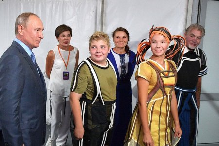 Владимир Путин уникаль спектакль ҡараны