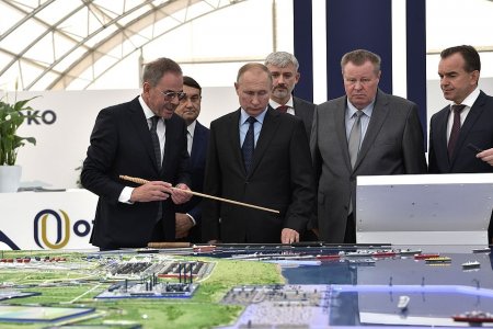 Владимир Путинға һигеҙ миллиард долларға торошло инвестиция проектын күрһәттеләр