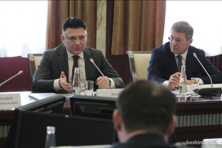Радий Хабиров провёл совещание по обеспечению безопасности в интернете