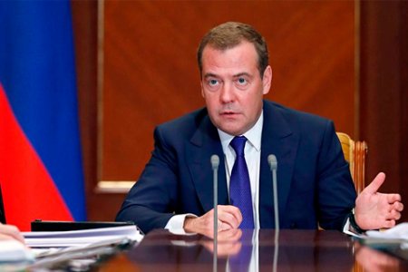 Дмитрий Медведев "Һаулыҡ һаҡлау" милли проекты маҡсаты буйынса күрһәткестәрҙе дөрөҫ әйтергә саҡырҙы