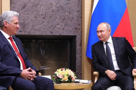 Владимир Путинға Рәсәйҙәге прогресты күҙәтеп барыуҙары хаҡында һөйләнеләр